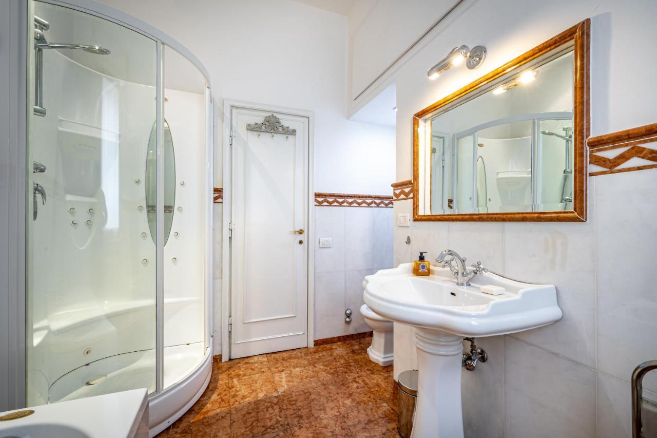 Yid D'Azeglio Luxury Apartment With Parking Firenze Esterno foto